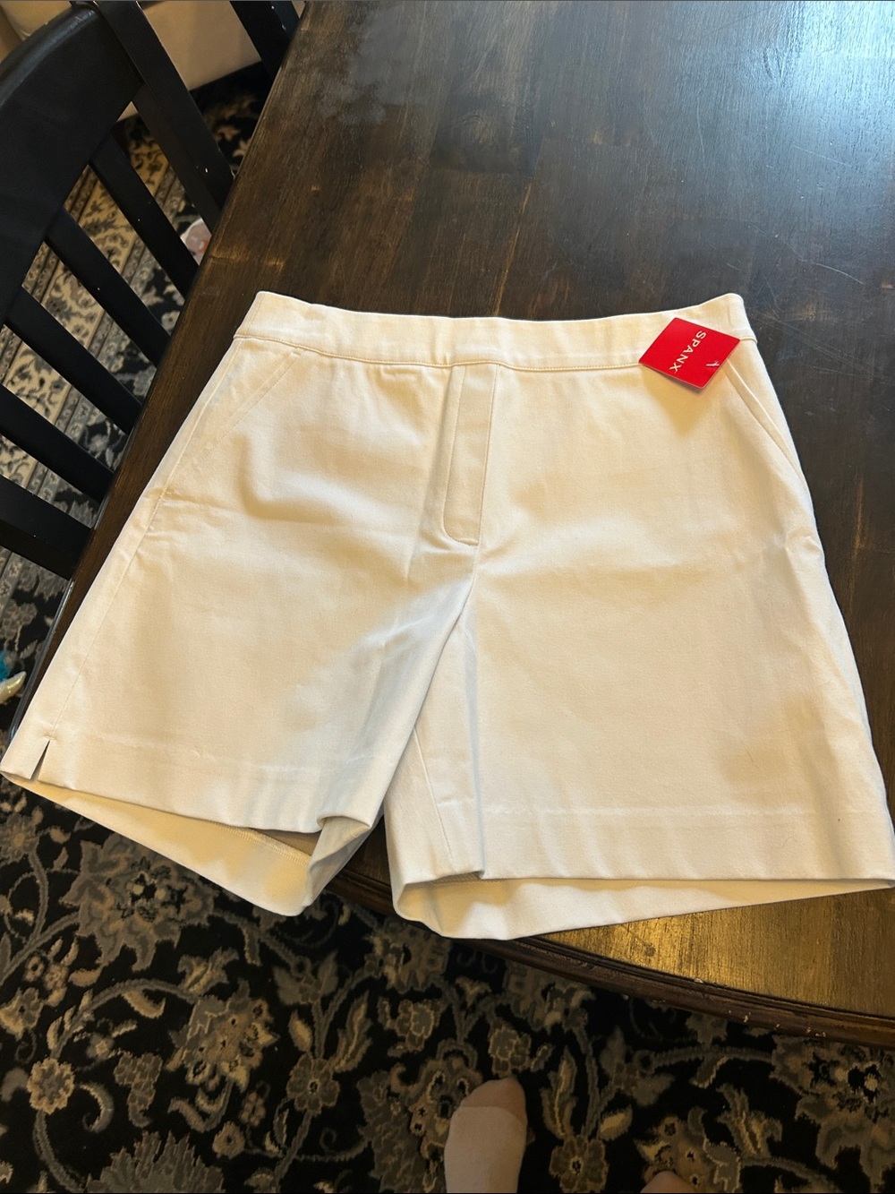 NWT Spanx On the Go 6” Shorts With Silver Lining Technology White - Picture 5 of 5